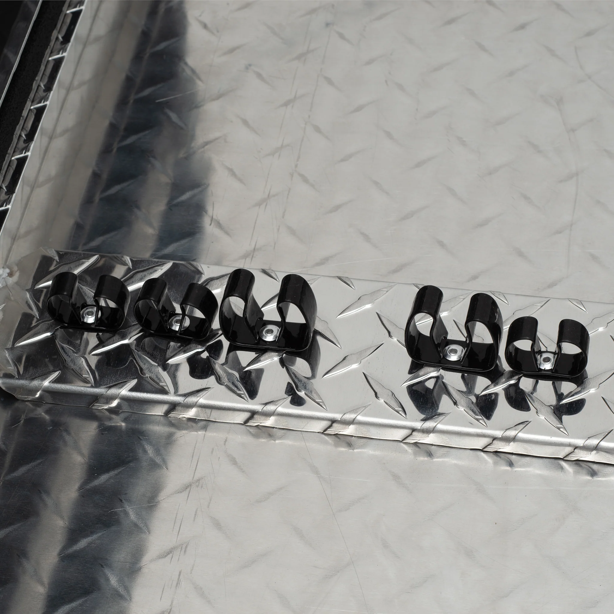 Deep Hanging Show Box, Aluminum - Image 7