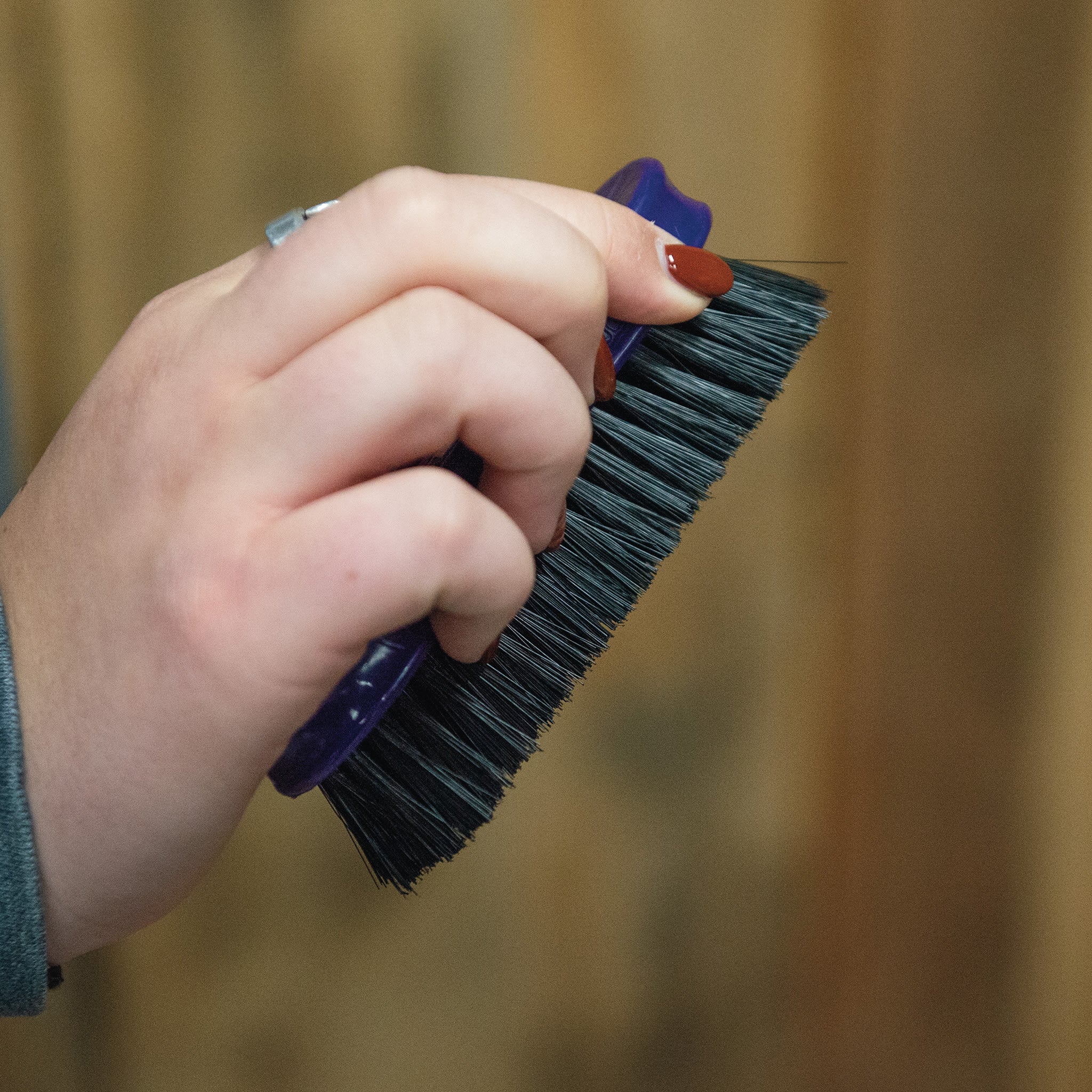Pig Face Brush, Plastic Handle - Image 22