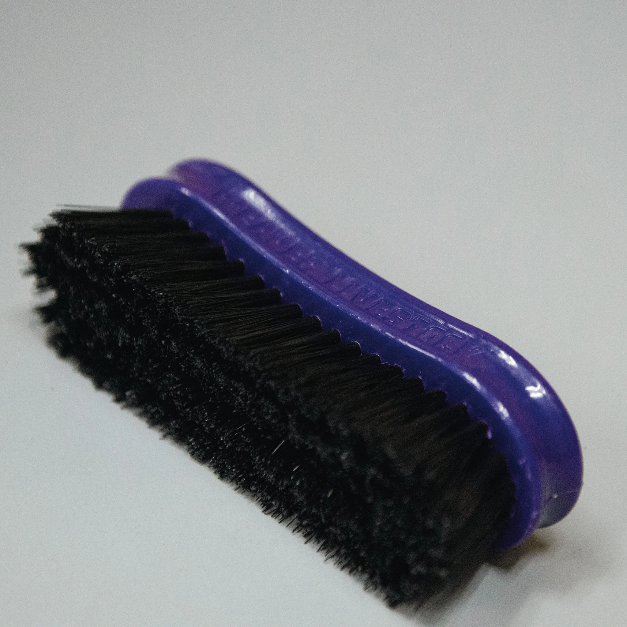 Pig Face Brush, Plastic Handle - Image 25