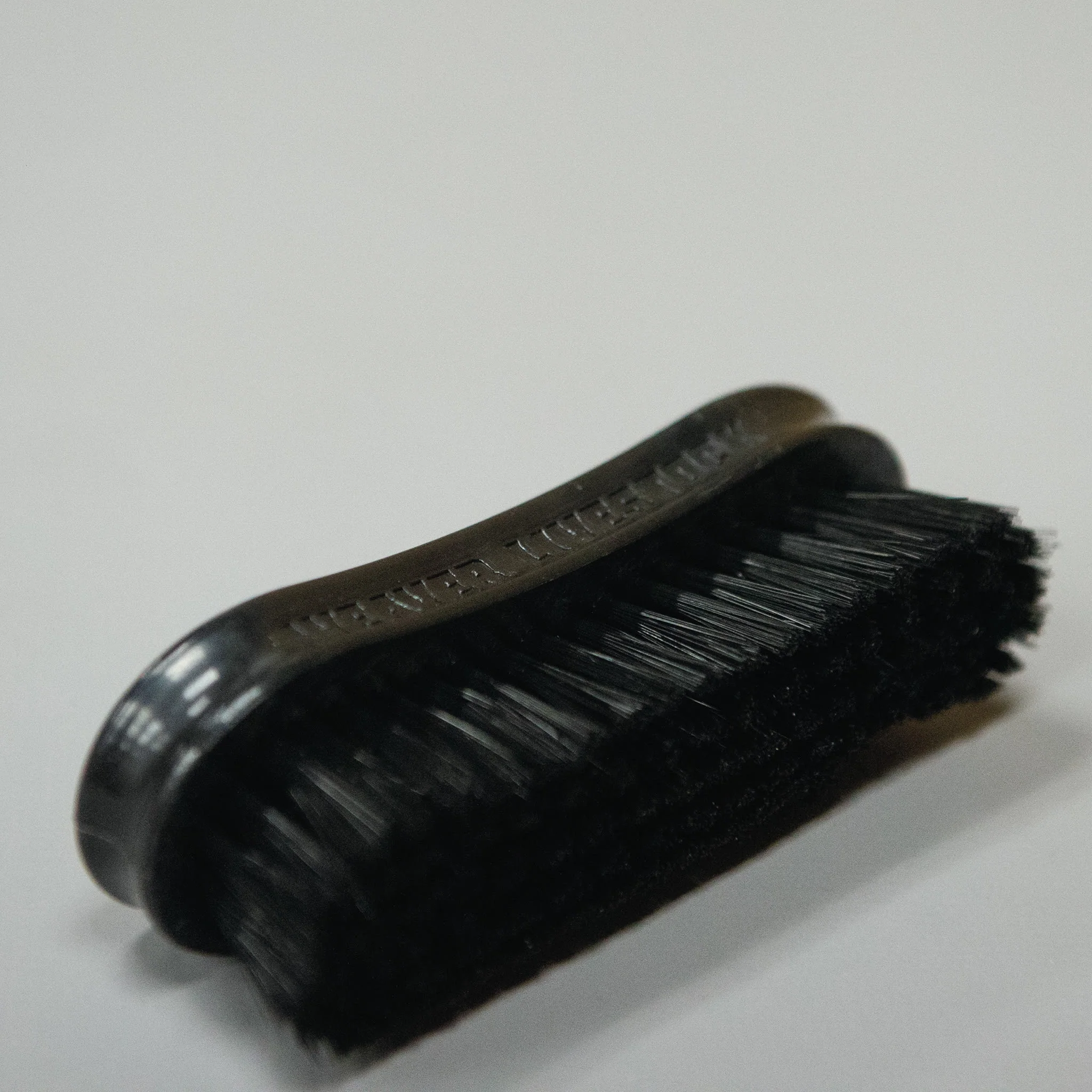Pig Face Brush, Plastic Handle - Image 5