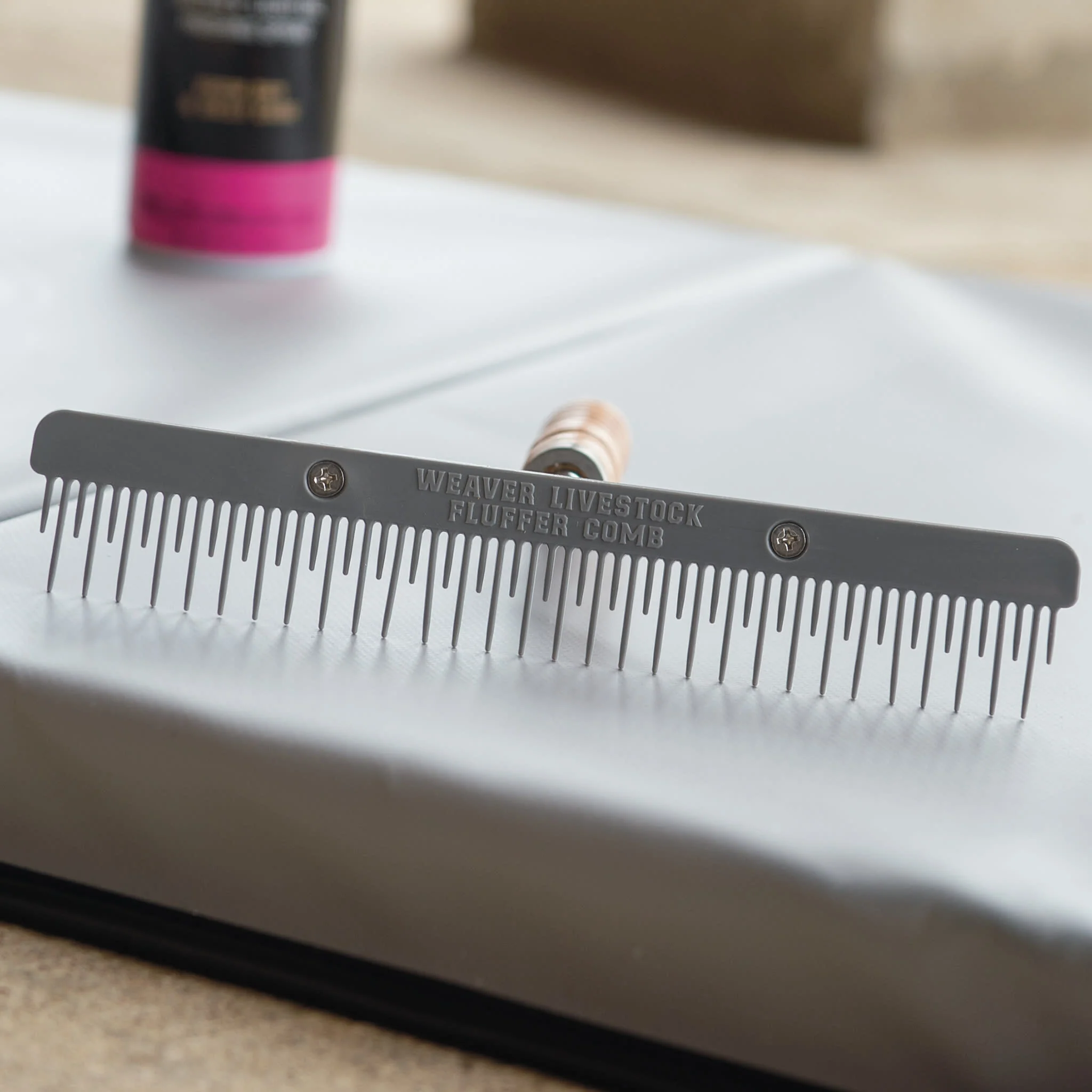 Plastic Fluffer Comb - Image 20