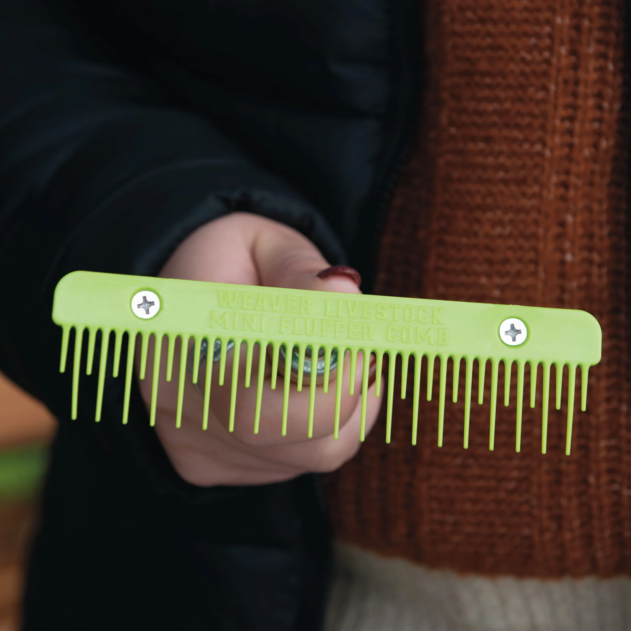 Plastic Mini Fluffer Comb - Image 38