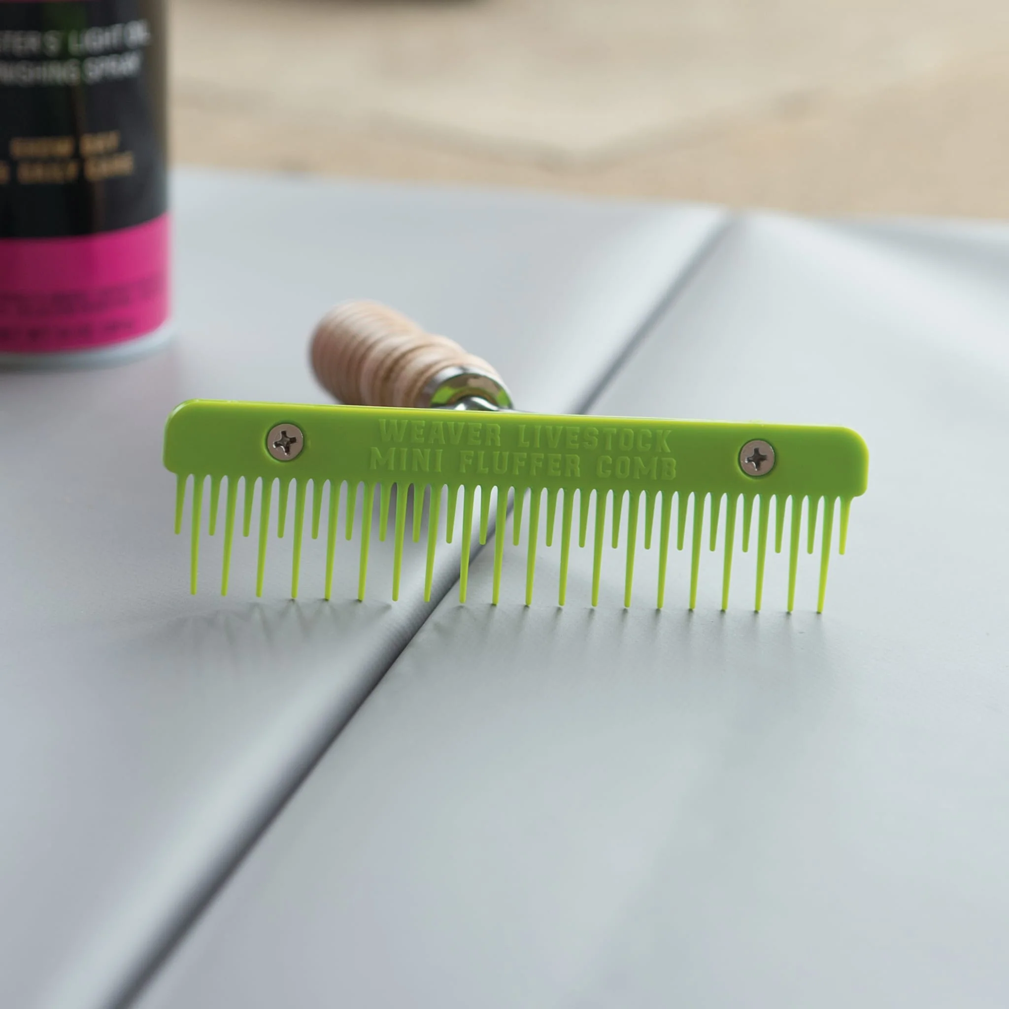 Plastic Mini Fluffer Comb - Image 45