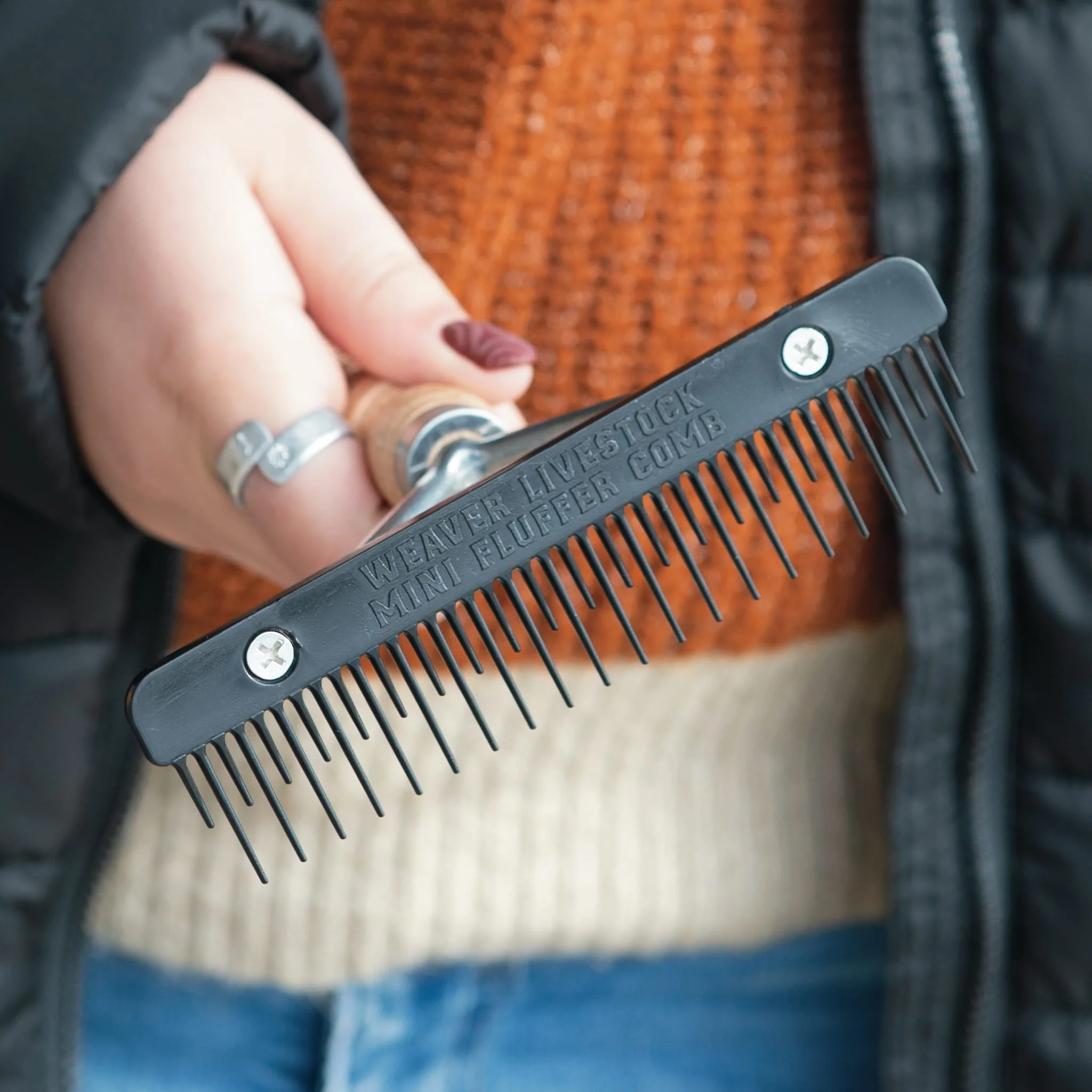 Plastic Mini Fluffer Comb - Image 54