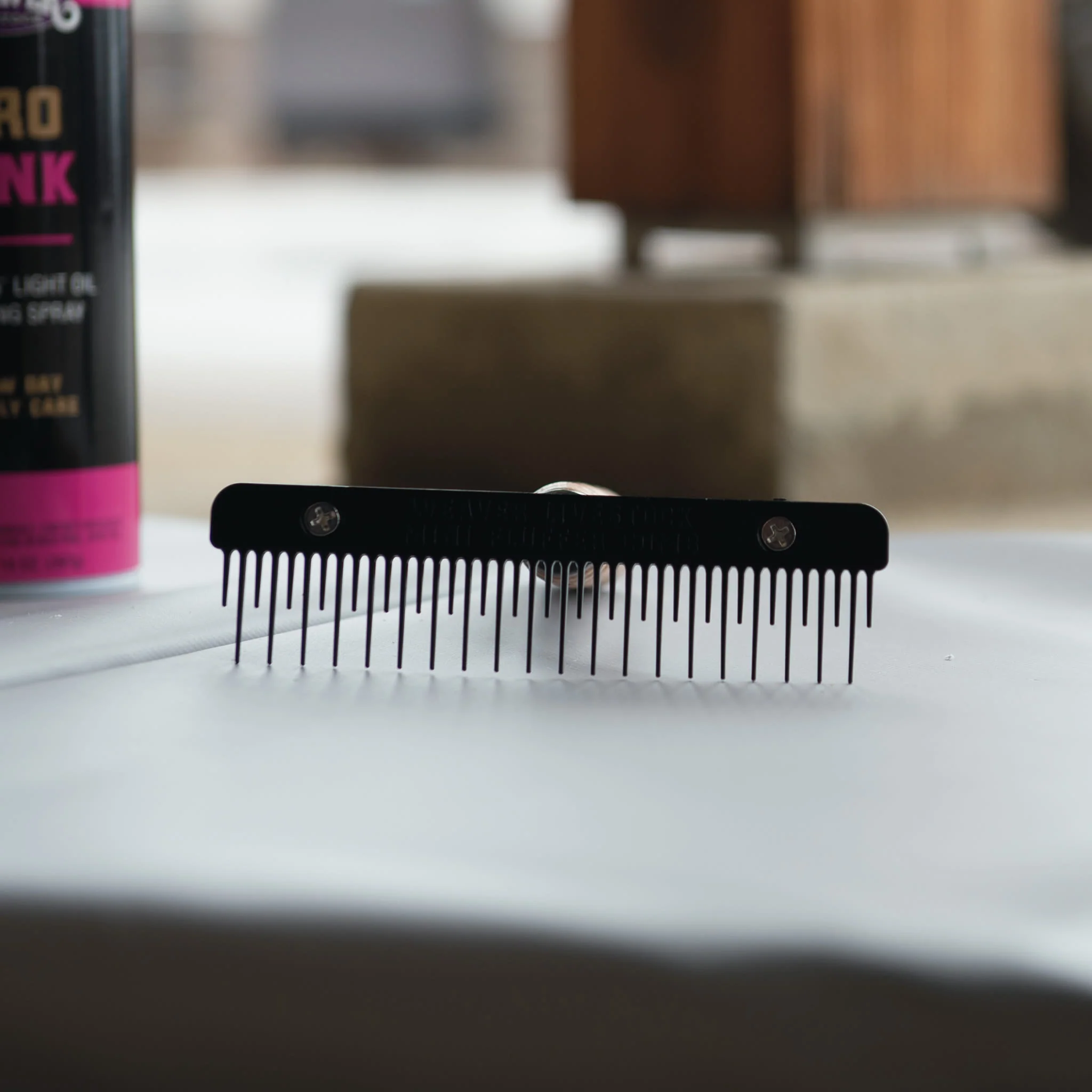 Plastic Mini Fluffer Comb - Image 58