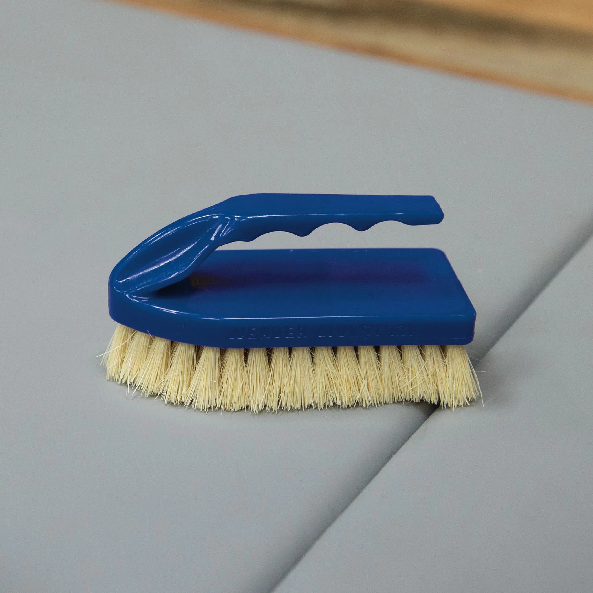 Plastic Tampico Pig Brush with Handle - Image 42