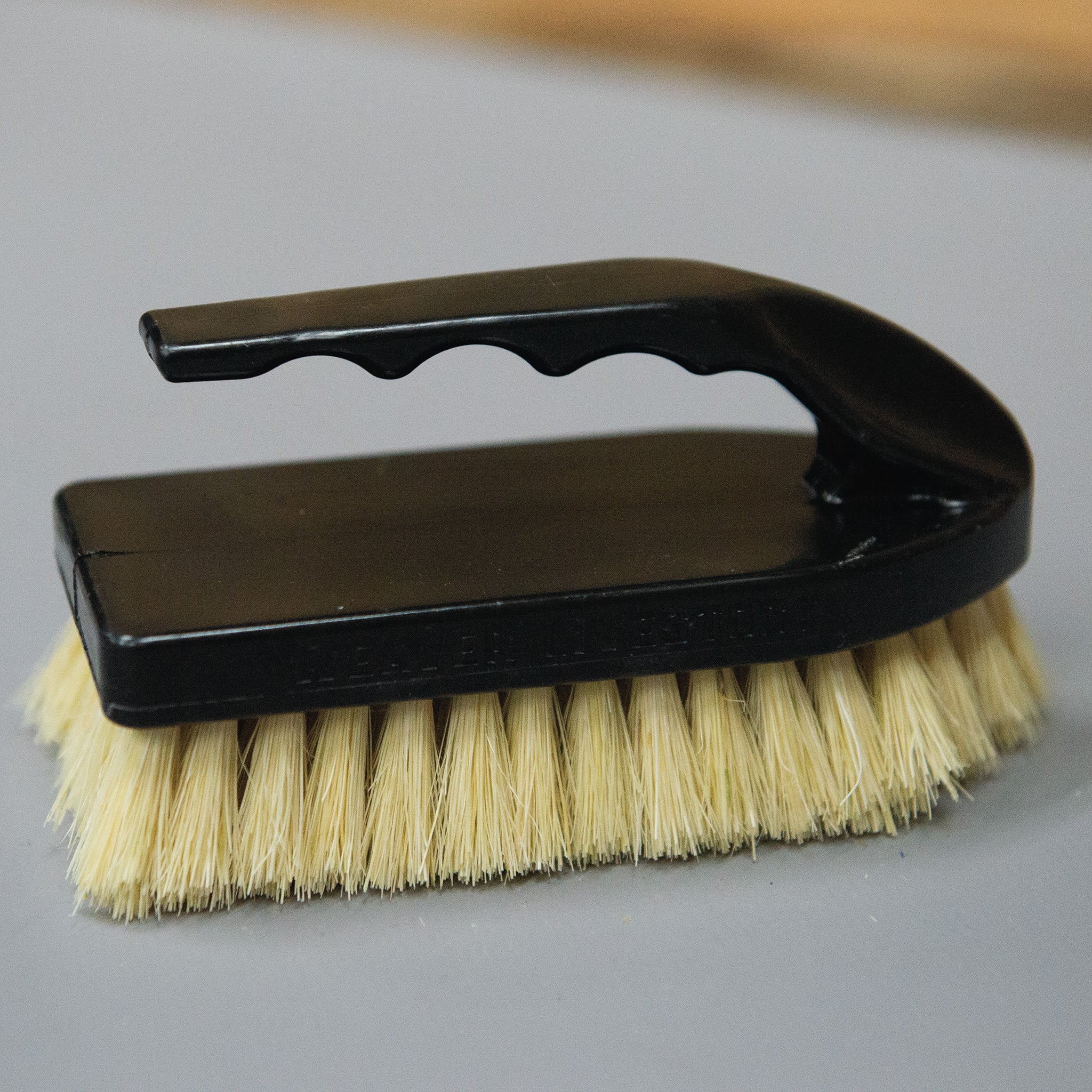 Plastic Tampico Pig Brush with Handle - Image 49