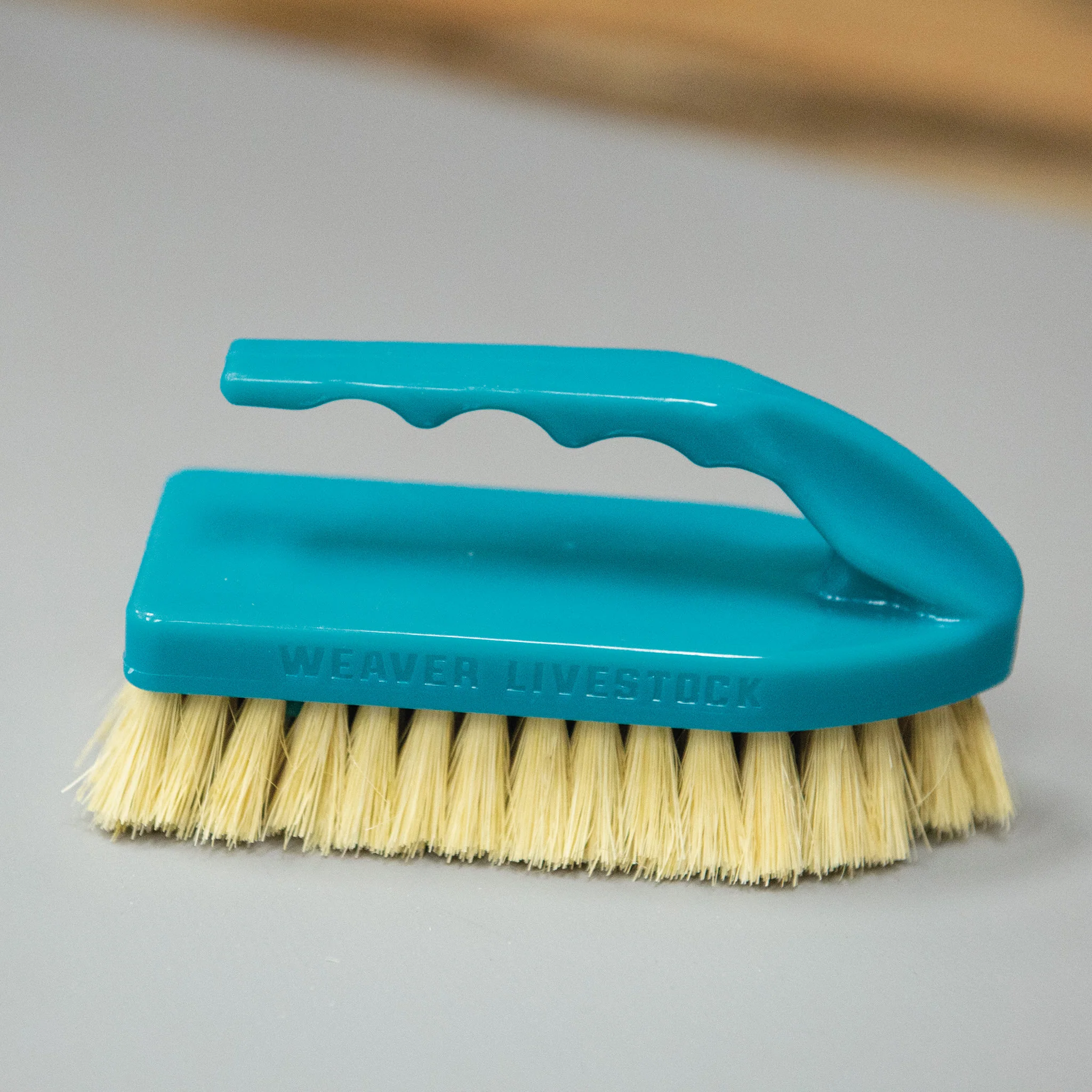 Plastic Tampico Pig Brush with Handle - Image 63