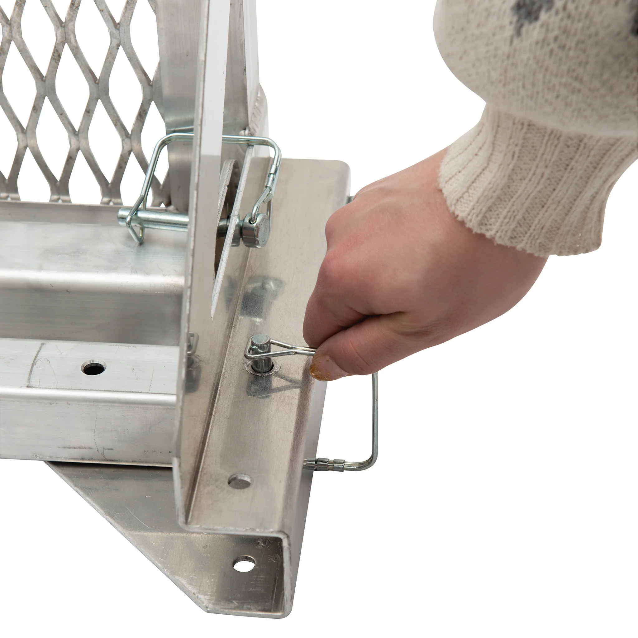 Weaver Livestock Hanging Show Box Hanger, Aluminum - Image 12